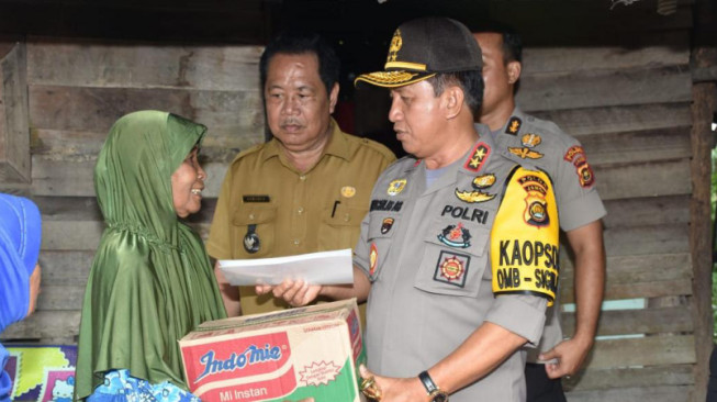 Kapolda Pimpin Bhakti Sosial Kesehatan dan Pemberian Bantuan