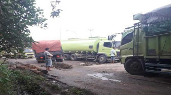 Jalan Nasional Hancur, Pemerintah Terkesan Tutup Mata