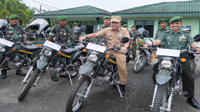 Bupati Merangin Serahkan 16 Unit Motor Untuk Kodim Sarko