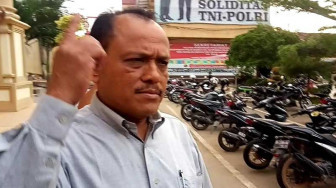 Bustami Yahya Menghindar dari Wartawan