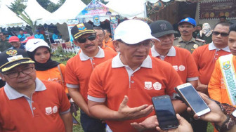Ami Taher Dampingi Sekda Provinsi Jambi Buka Jambore Kewirausahaan SMK