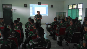 25 Orang Prajurit Yonif Raider 142/KJ Dibekali Tenaga Kesehatan