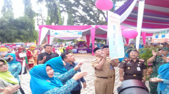 ﻿Bupati Didampingi Wabup Buka Jambore PKK