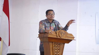 Gelar Penyuluhan, Sekda Himbau PKL dan Asongan Menjaga Kebersihan