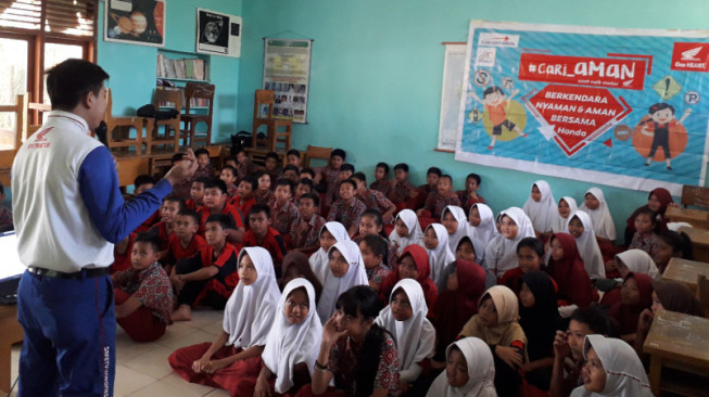 Yuk Cari Aman Saat Naik Motor Bersama Honda Sinsen