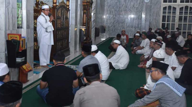 Kapolda Jambi Lakukan Kegiatan Subuh Keliling