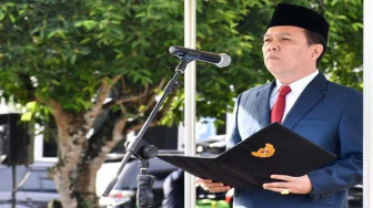 Bupati Ajak Warganya Hormati Lansia