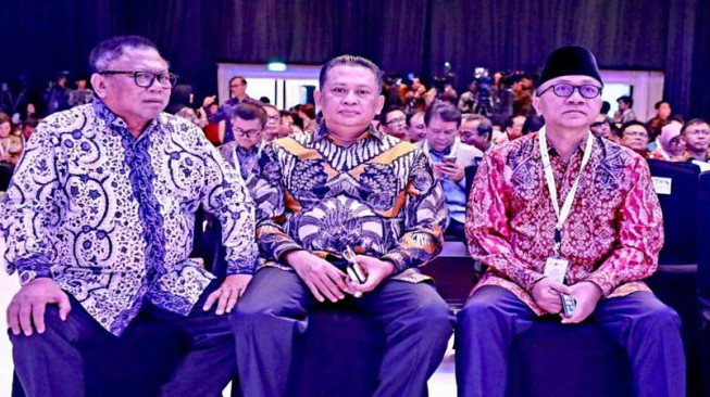 Bamsoet : Dukung Jokowi Permudah Prosedur Investasi