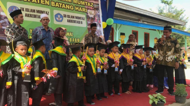 Kapolda Jambi Hadiri Peringatan Isra Miraj di Yayasan Mumtaz Amal Terusan
