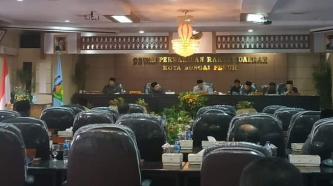 DPRD Sungai Penuh Serahkan Rekomendasi LKPJ 2018