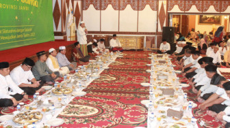Gubernur Harapkan Ramadan Memberi Kesejukan dan Kedamaian