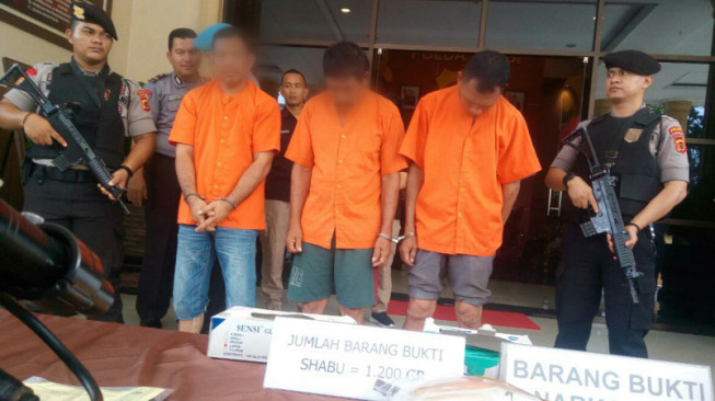 Polda Jambi Gagalkan Penyelundupan  1,2 Kg Sabu Asal Malaysia