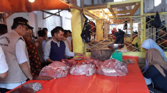 Harga Jengkol Kalahkan Harga Ayam Potong