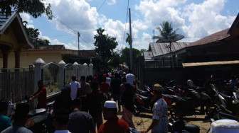 Jenazah Sandro Korban Aksi 22 Mei Disambut dengan Isak Tangis Keluarga