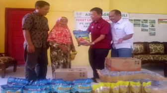 Tebar Kebahagiaan Menyambut Idul Fitri, Asian Agri Bagikan Paket Lebaran