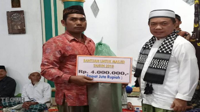 Safari Ramadhan Sekaligus Menyerahkan Bantuan Masjid