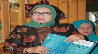 Rahima Serahkan Bantuan Korban Kebakaran Pangkal Duri