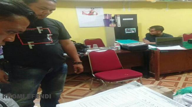 Anggota PPK Keliling Danau Diamankan Polisi