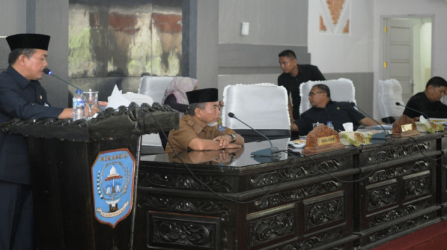 Bupati Sampaikan LPP APBD 2018 Pada Sidang Paripurna DPRD Merangin
