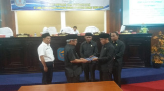 DPRD Kerinci Mengesahkan Lima Ranperda Kabupaten Kerinci