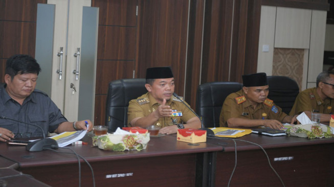 Al Haris Sosialiasikan Rencana Pinjaman Daerah ke Anggota Panggar DPRD