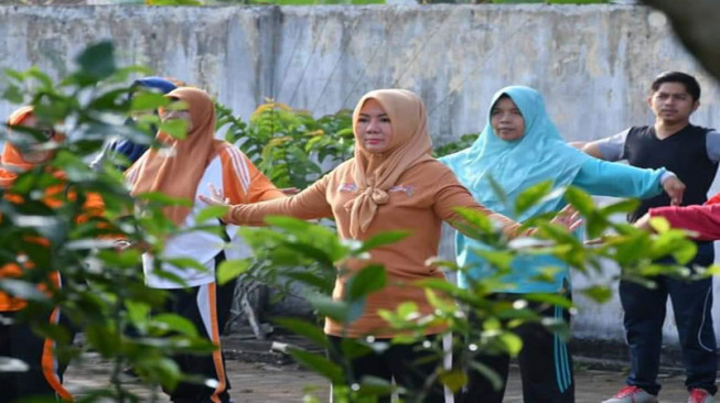 Ketua TP-PKK-Kadinkes Senam Prolanis Lansia Bersama