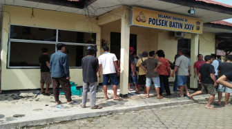 Ketua PPP Batanghari Tewas Ditangan Pencuri, Warga Rusak Kantor Polsek