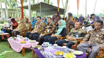 Wakili Bupati, Kadinkes Batanghari Dampingi Tim Penilaian Tanaman Toga