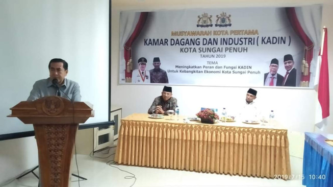 Walikota AJB Buka Musyawarah Kadin