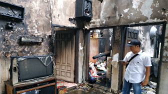 Api Berkobar Saat Pemilik Rumah Berada didalam Rumah