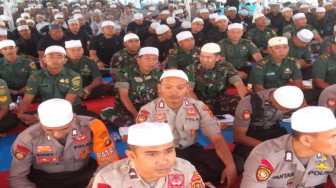 Ratusan Prajurit Korem 042/Gapu Hadiri Tabligh Akbar dan Istigosah Damai Indonesia