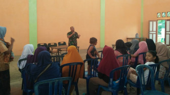 Danramil Beri Wawasan Kebangsaan