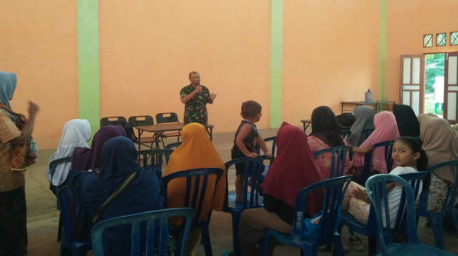 Danramil Beri Wawasan Kebangsaan