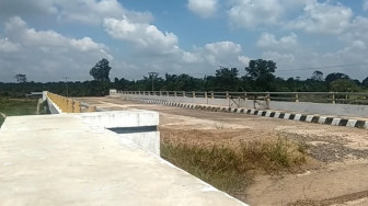 Cek Anggaran Jembatan Alahan, Jubir Kontak Langsung Kepala Bakeuda