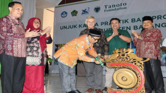 Sekda Buka Acara Showcase Program Pintar Tanoto Foundation