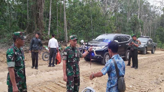 Dandim Tinjau Pembukaan Jalan TMMD