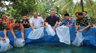 Paguyuban PIPAS Gelar Pertemuan dan Tabur Bibit Ikan