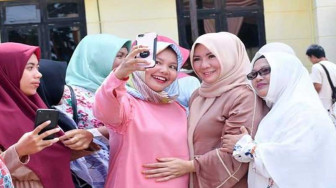 Yunninta Asmara Populer di Akar Rumput