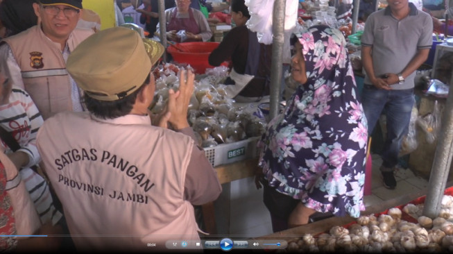 Pemprov Gelar Bazar Murah, Pedagang Marah-marah