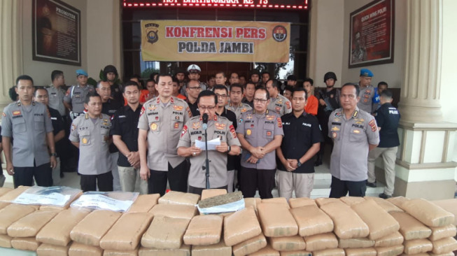 Polda Jambi Tangkap Kurir 259 Kg Ganja Aceh