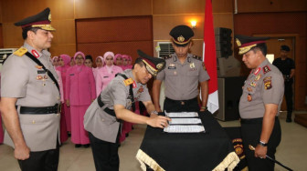 Kapolda Pimpin Sertijab   Wakapolda Jambi