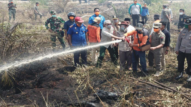 Fachrori Apresiasi Upaya Pemadaman Karhutla yang Dilakukan Tim Terpadu