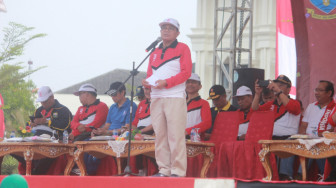 Fachrori Apresiasi Semangat Warga Ikuti Senam, Jalan Santai dan Panjat Pinang
