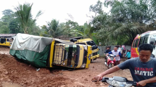 Proyek Provinsi Nyaris Makan Korban