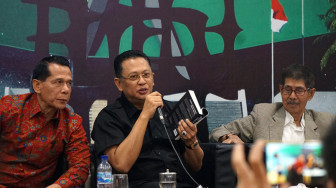 Politikus Jambi Luncurkan Tiga Buku Sekaligus