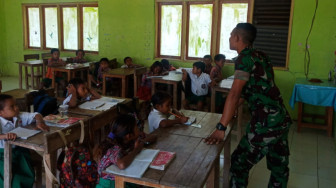 Satgas Pamtas Yonif Raider 142/KJ Menyentuh Pendidikan