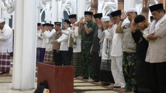 Kepala BNPB bersama Pangdam II/Swj dan OPD Salat Istisqa