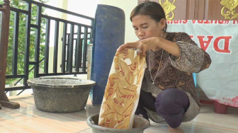 Menyulap "Kampung Narkoba" Jadi Kampung Batik