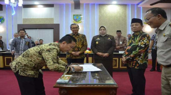 Bupati Batanghari Teken MoU Dengan BPN Provinsi
