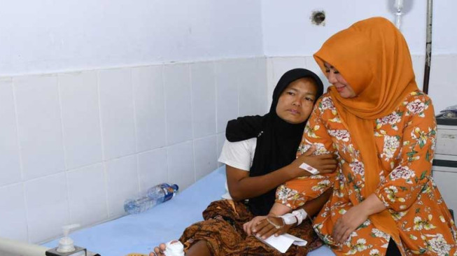 Ketua TP PKK Batanghari Sambangi Pasien RSUD Hamba